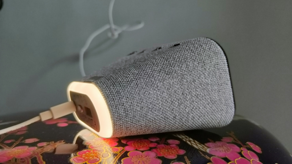 Smart Clock Essential night light