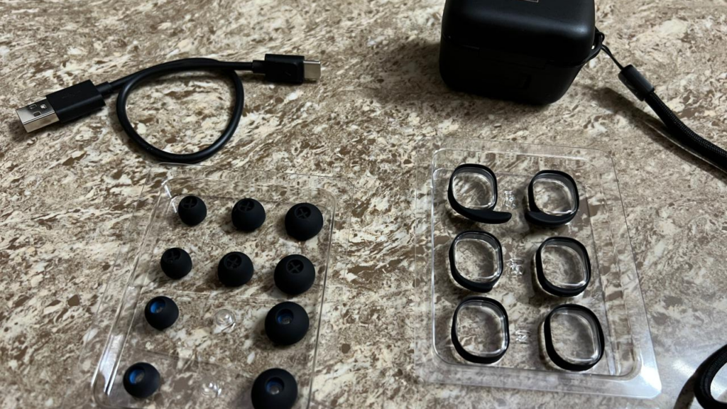 Sennheiser Sport True wireless inside the box