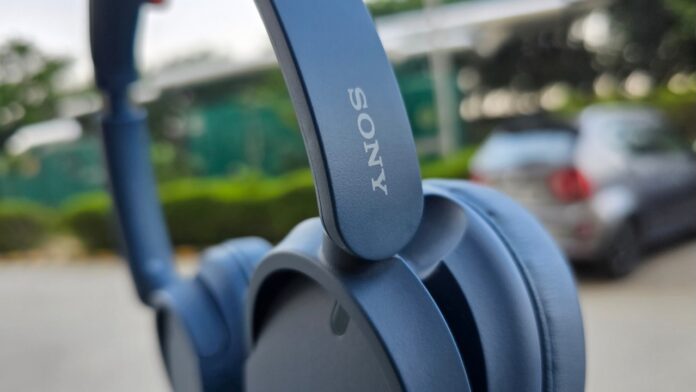 Sony WH-CH720N Review