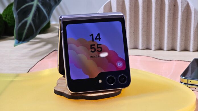 Galaxy Z Flip5 cover display