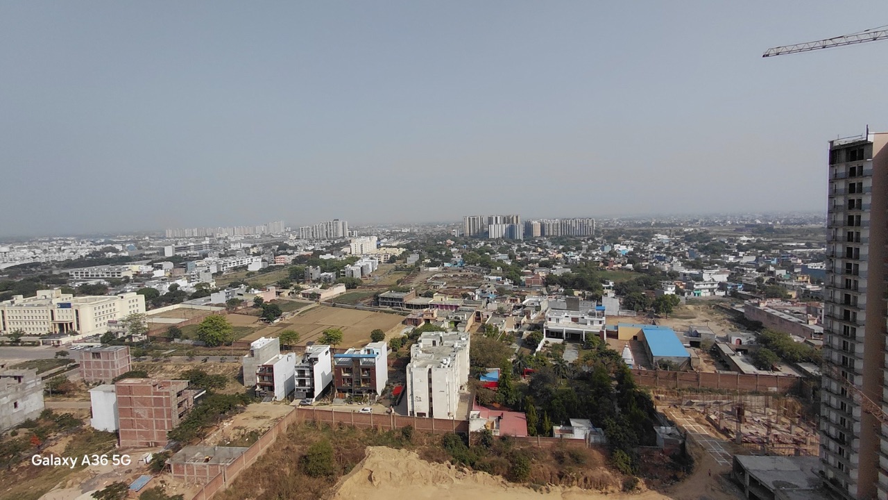 Galaxy A36 5G ultra-wide