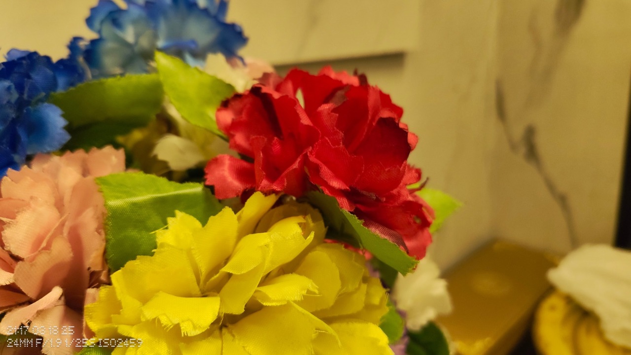 Nothing Phone (3a) Pro low light 2