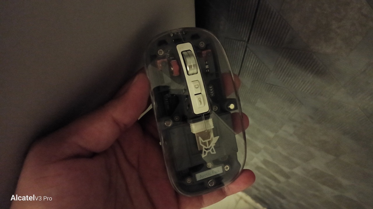 Alcatel V3 Pro 5G low light