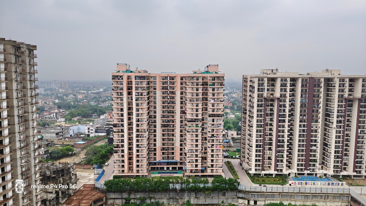 Realme P4 Pro regular outdoor