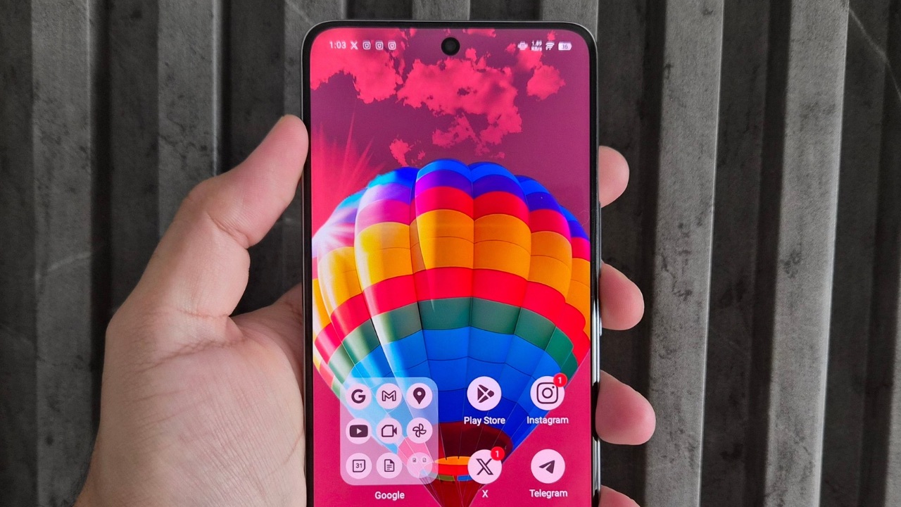 iQOO Z10R 5G display